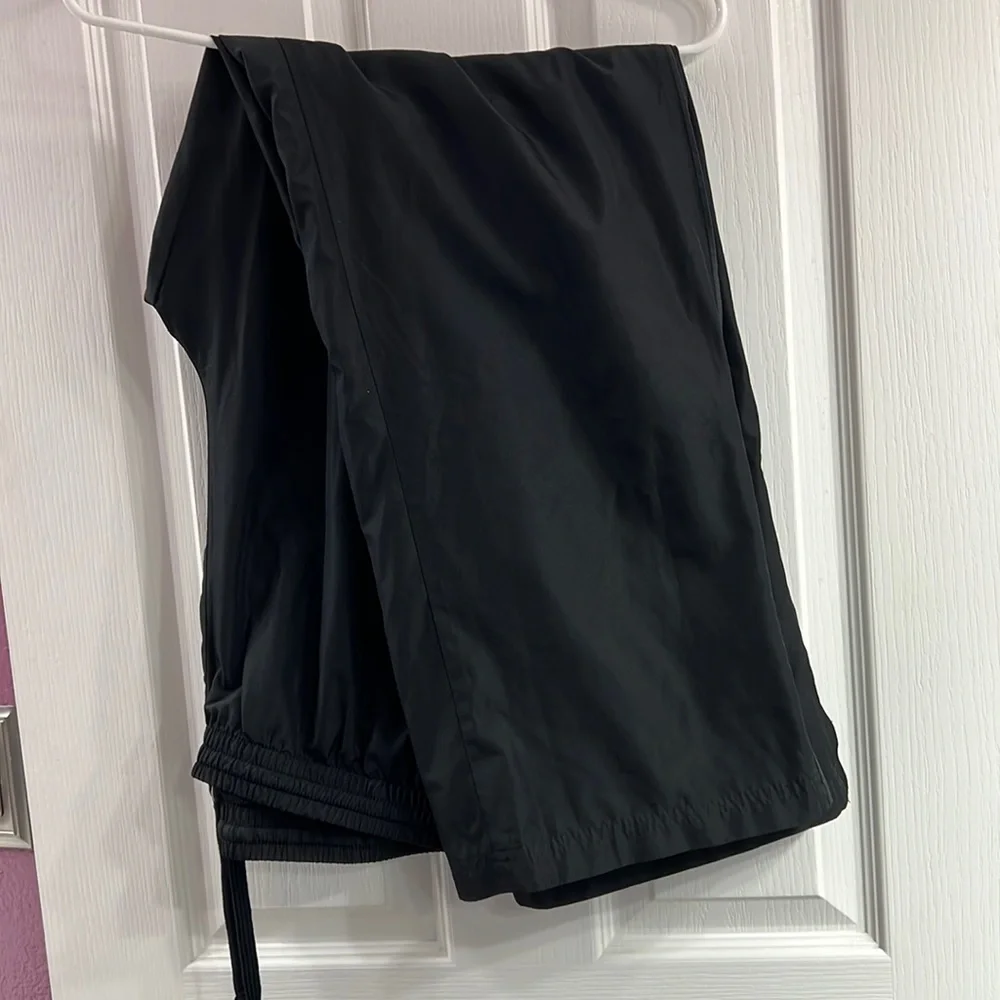 Workout pants